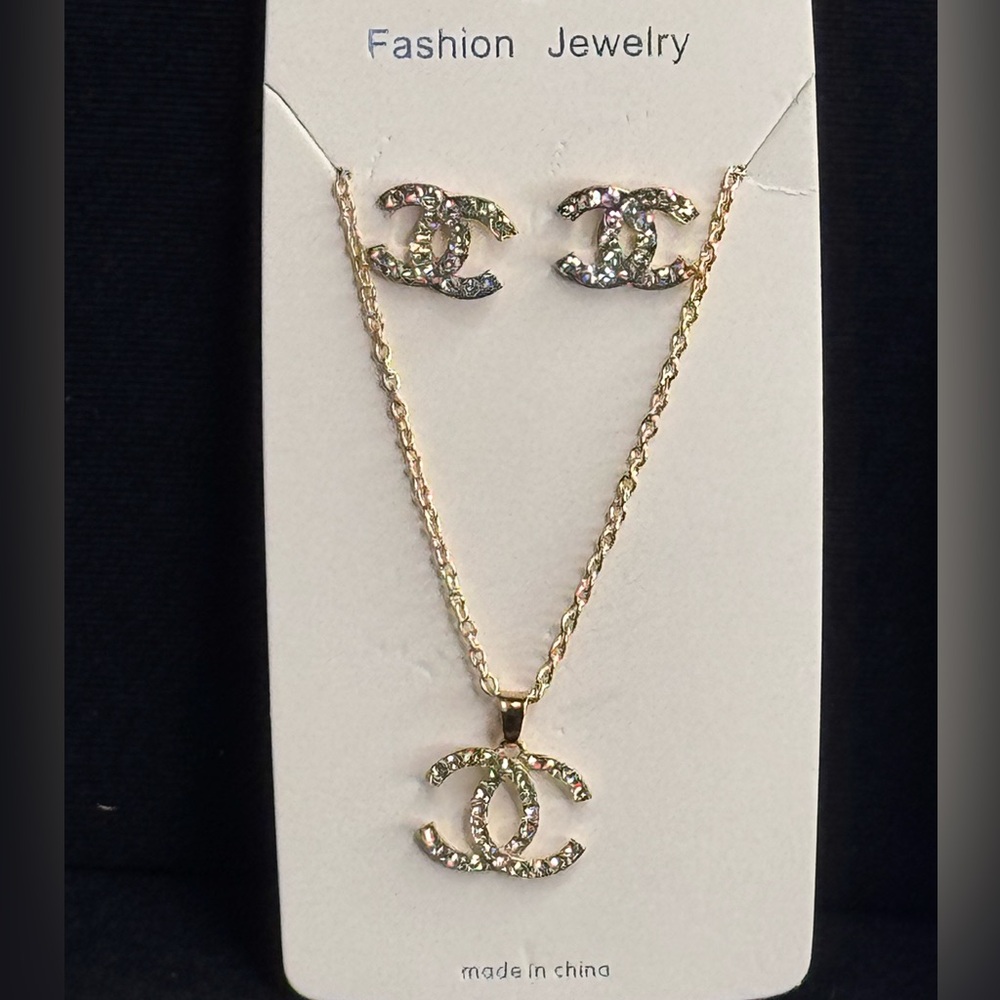 Fashion Jewelry Gold Tone Clear Crystal Necklace & Earring Set 16-18 inch